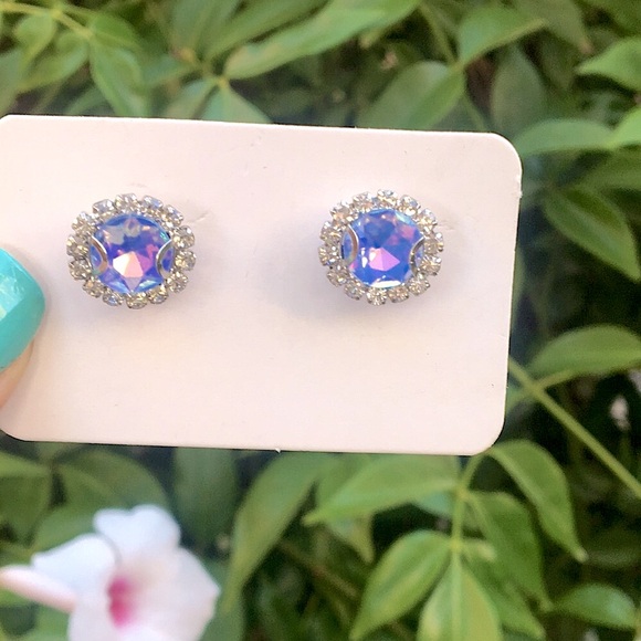 Periwinkle + Silver Rivoli Crystal Halo Earrings - Picture 6 of 9